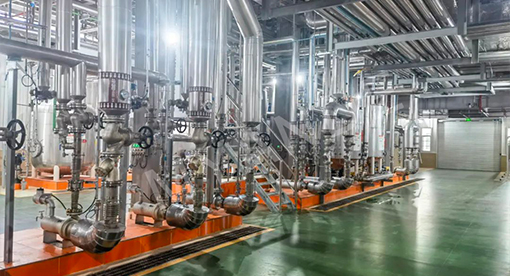 邁安德承建的中糧成都600噸精煉項(xiàng)目一次投產(chǎn)成功